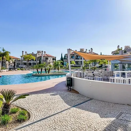 Apartamento Pine Hills Ametista By Interhome *